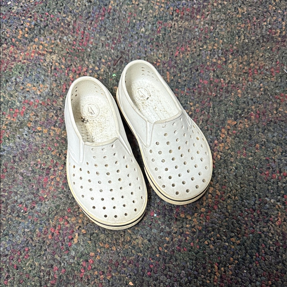 Kids White native shoes